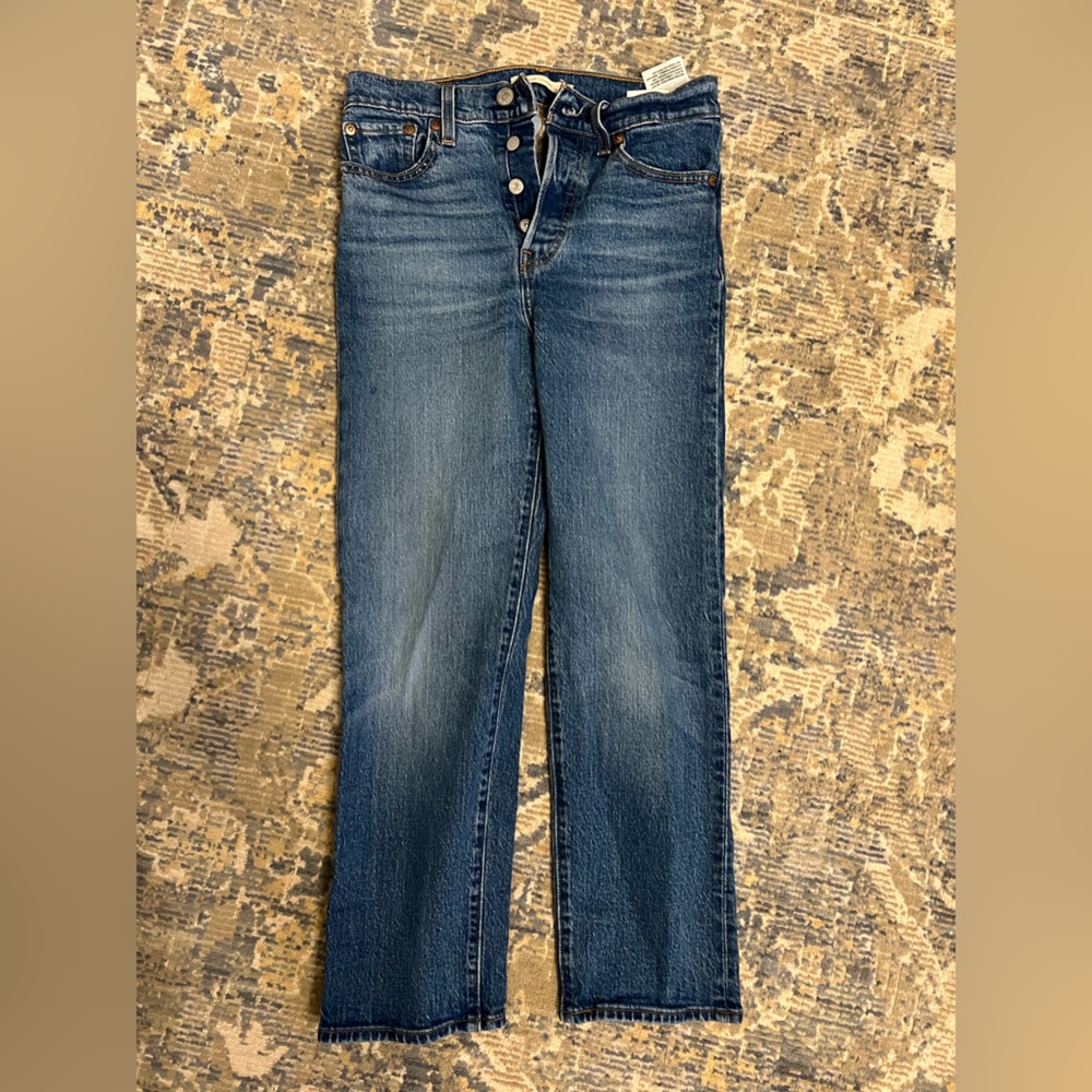 Womens Levis wedgie straight jeans size 26